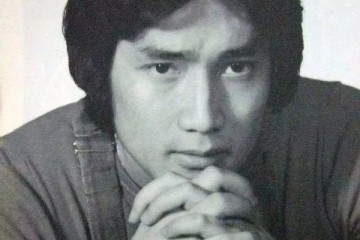 巨星成笑话毁容家暴两任妻子68岁时被39岁嫩妻扔掉是报应